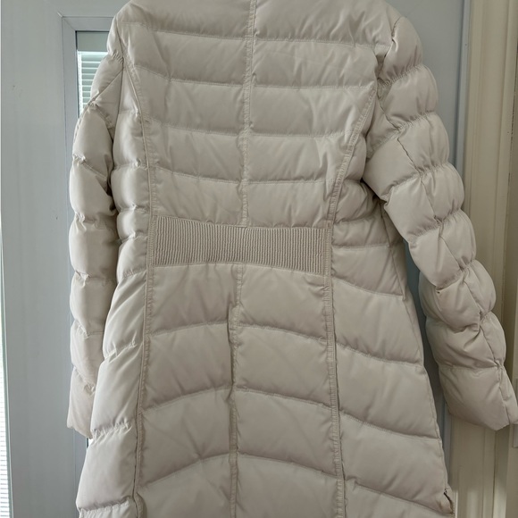 Ladies winter coat with fur trim and hood - Picture 4 of 10